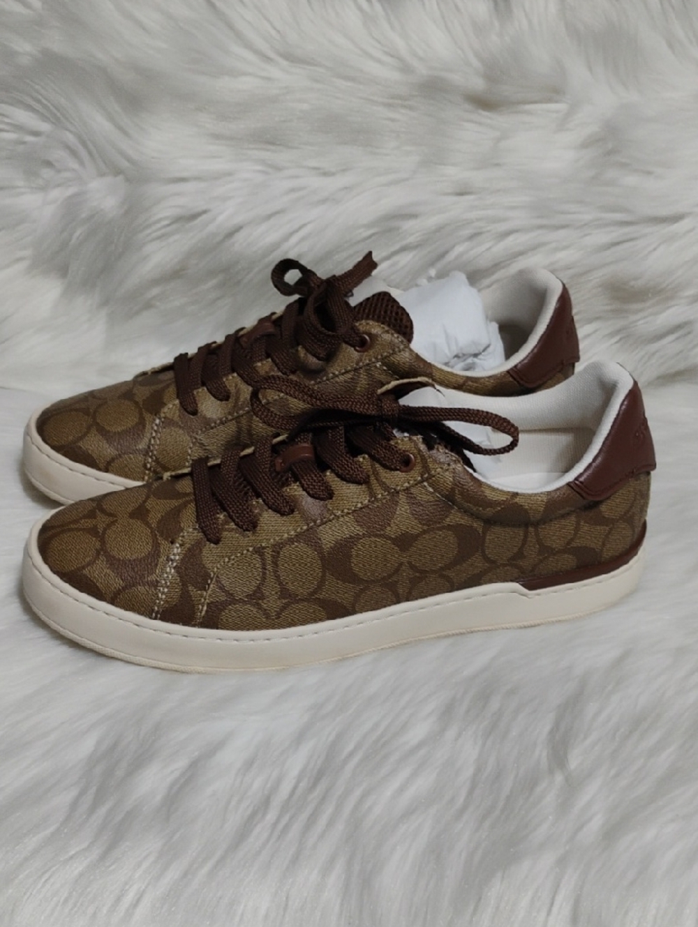 (C-62) NWOT Coach Clip Low Top Khaki Signature Canvas Sneakers